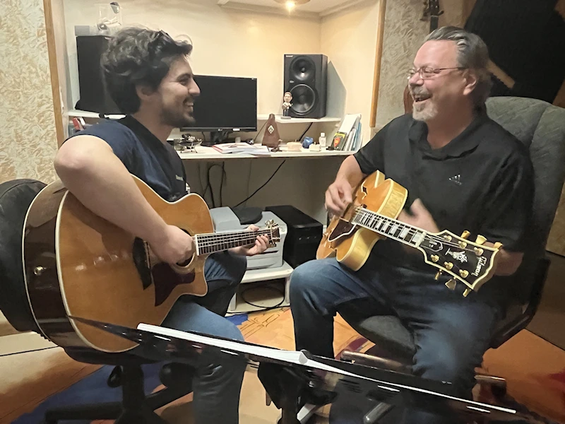 Guitar lessons with Phil Olson